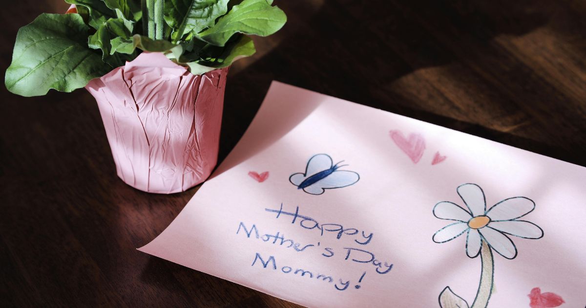 💐 Skip the Panic Bouquet. Make a Memory Instead.
